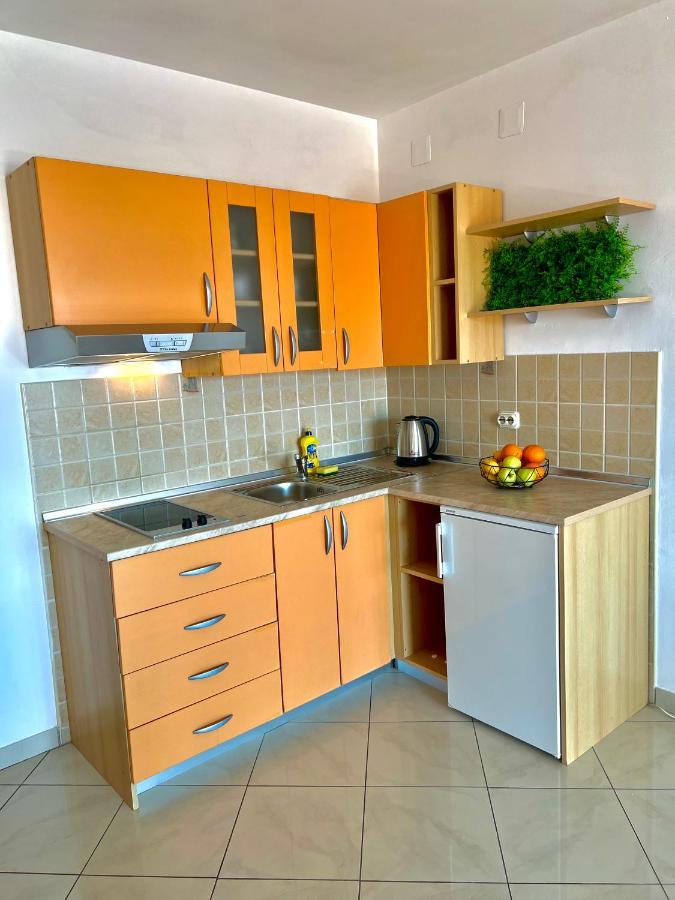 Vespera Apartments Bol Exterior foto